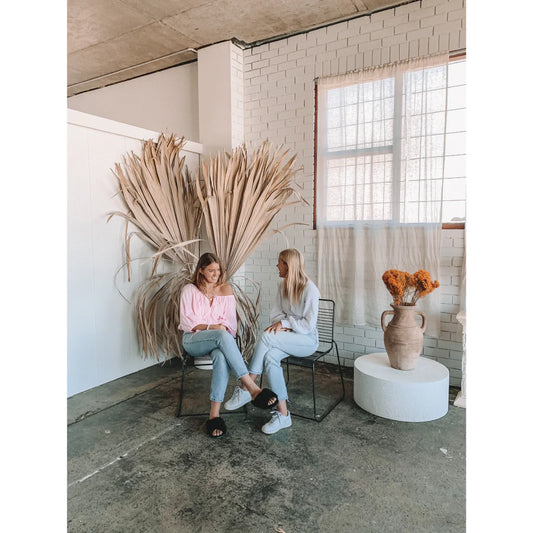 Luv Lou has Coffee with Créme