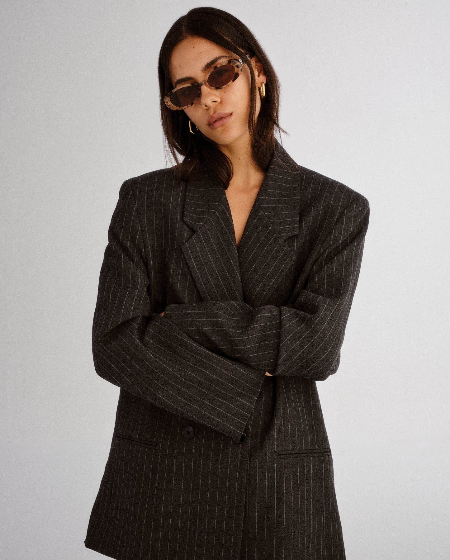The Morgan Cream Tort Female Oval Sunglasses | Luv Lou