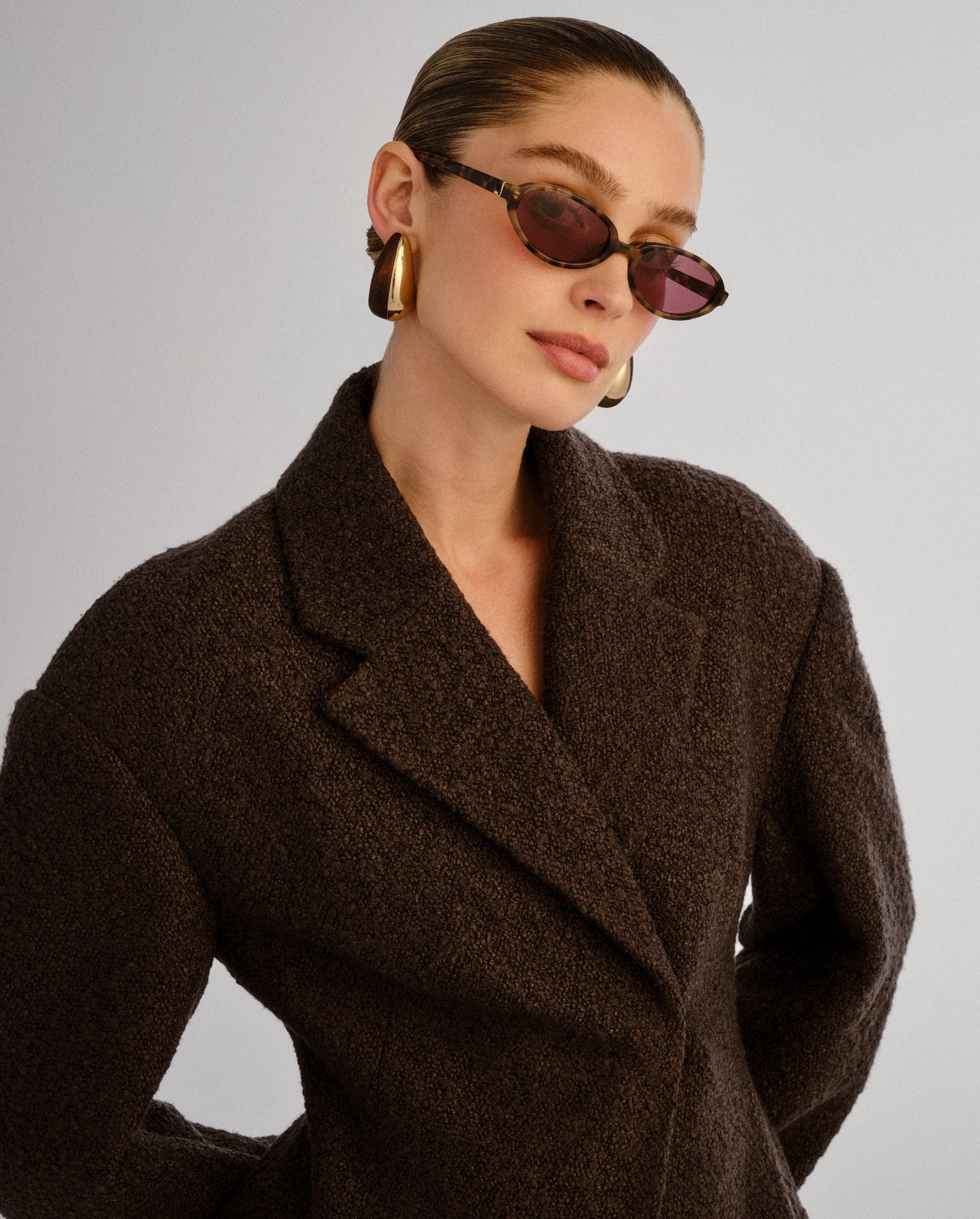 The Olive Mocha Tort Female Oval Sunglasses | Luv Lou