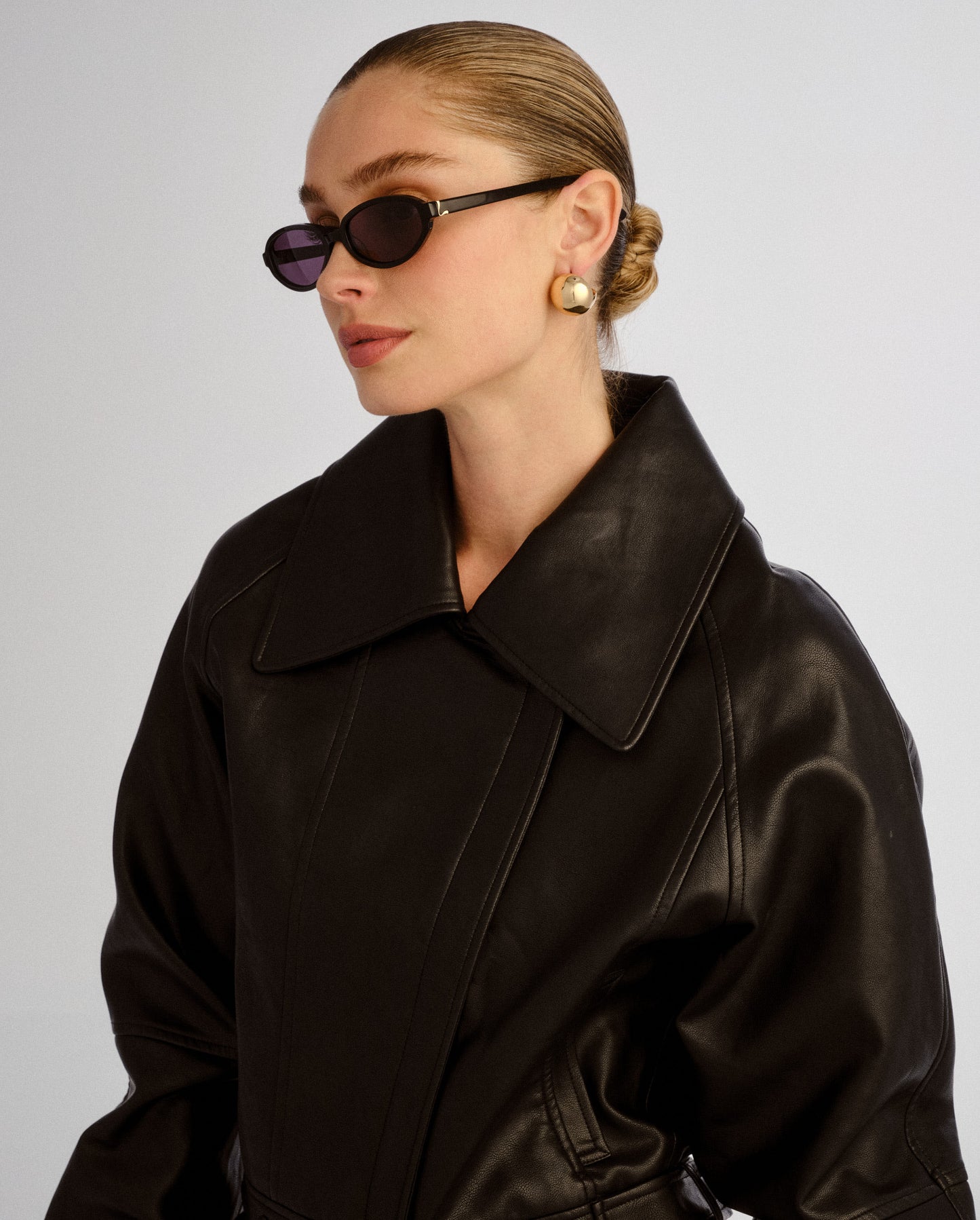 The Olive Black Female Oval Sunglasses | Luv Lou