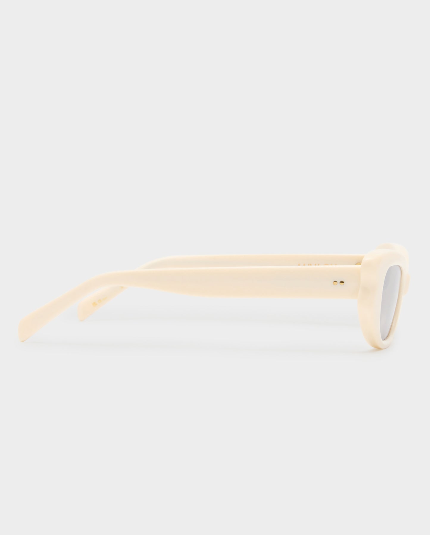 The Elle Bone Female Cat-Eye Sunglasses | Luv Lou