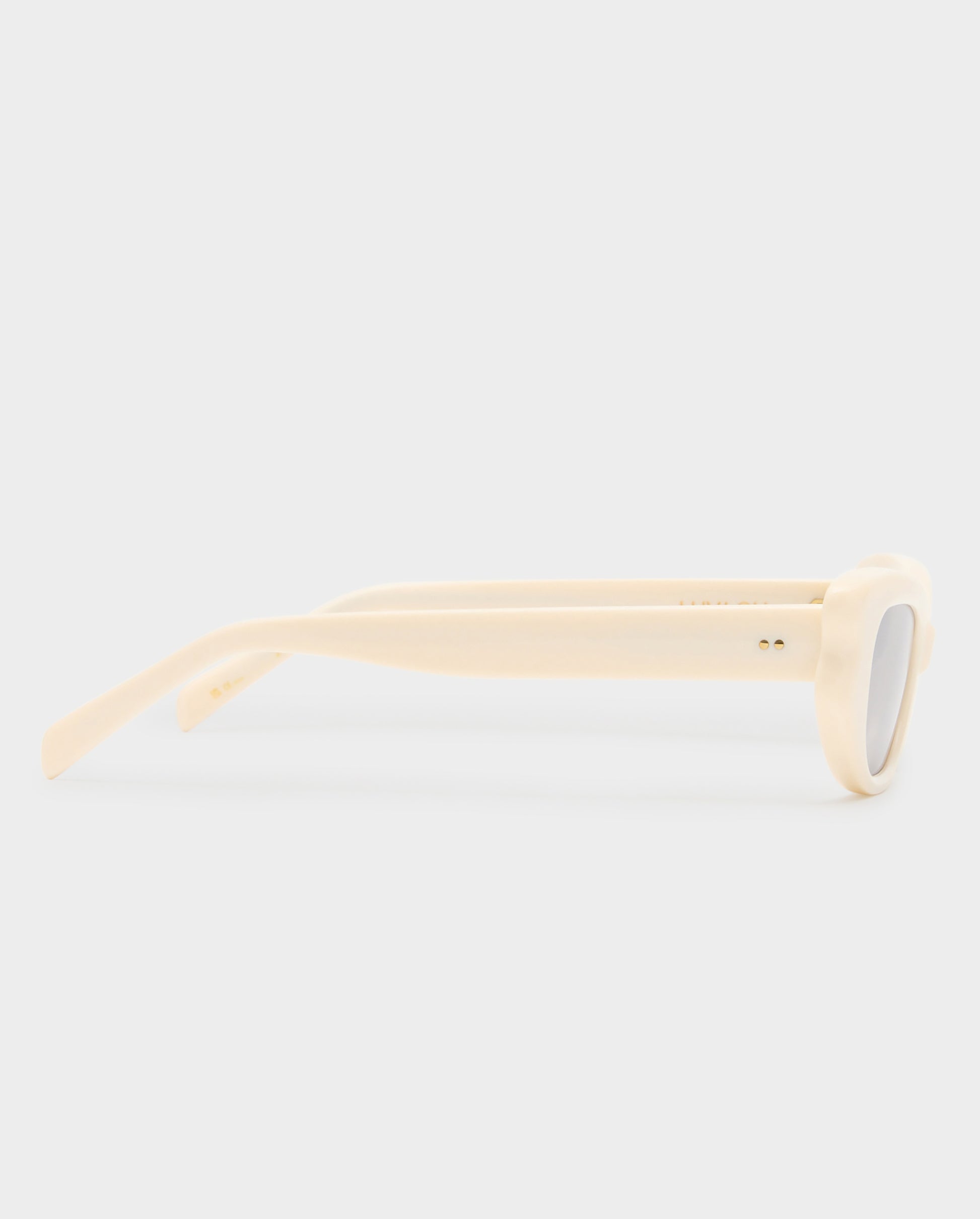 The Elle Bone Female Cat-Eye Sunglasses | Luv Lou