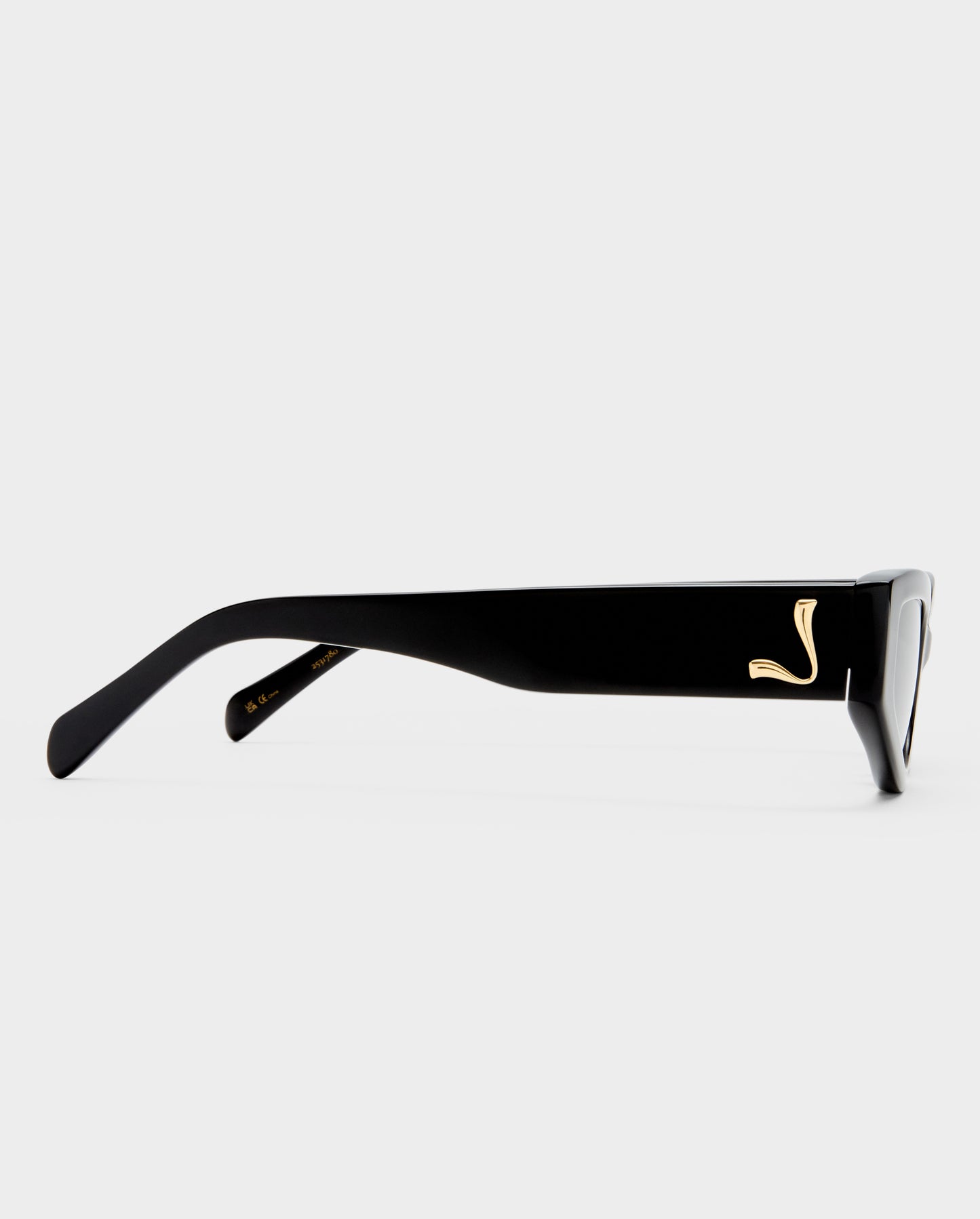 The Hayley Black Female Cat-Eye Sunglasses | Luv Lou
