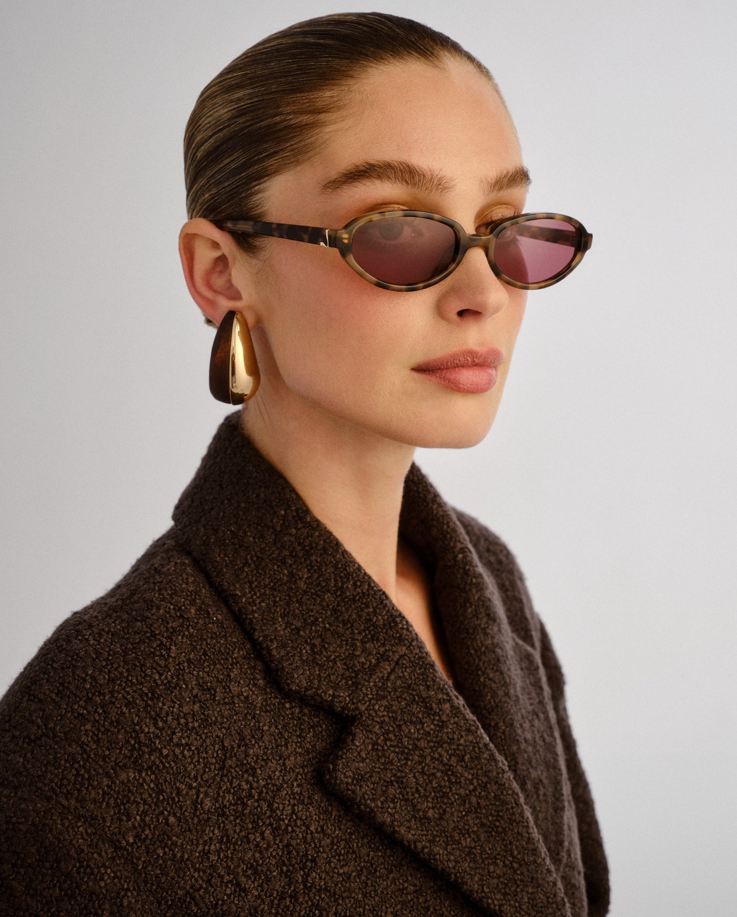 The Olive Mocha Tort Female Oval Sunglasses | Luv Lou