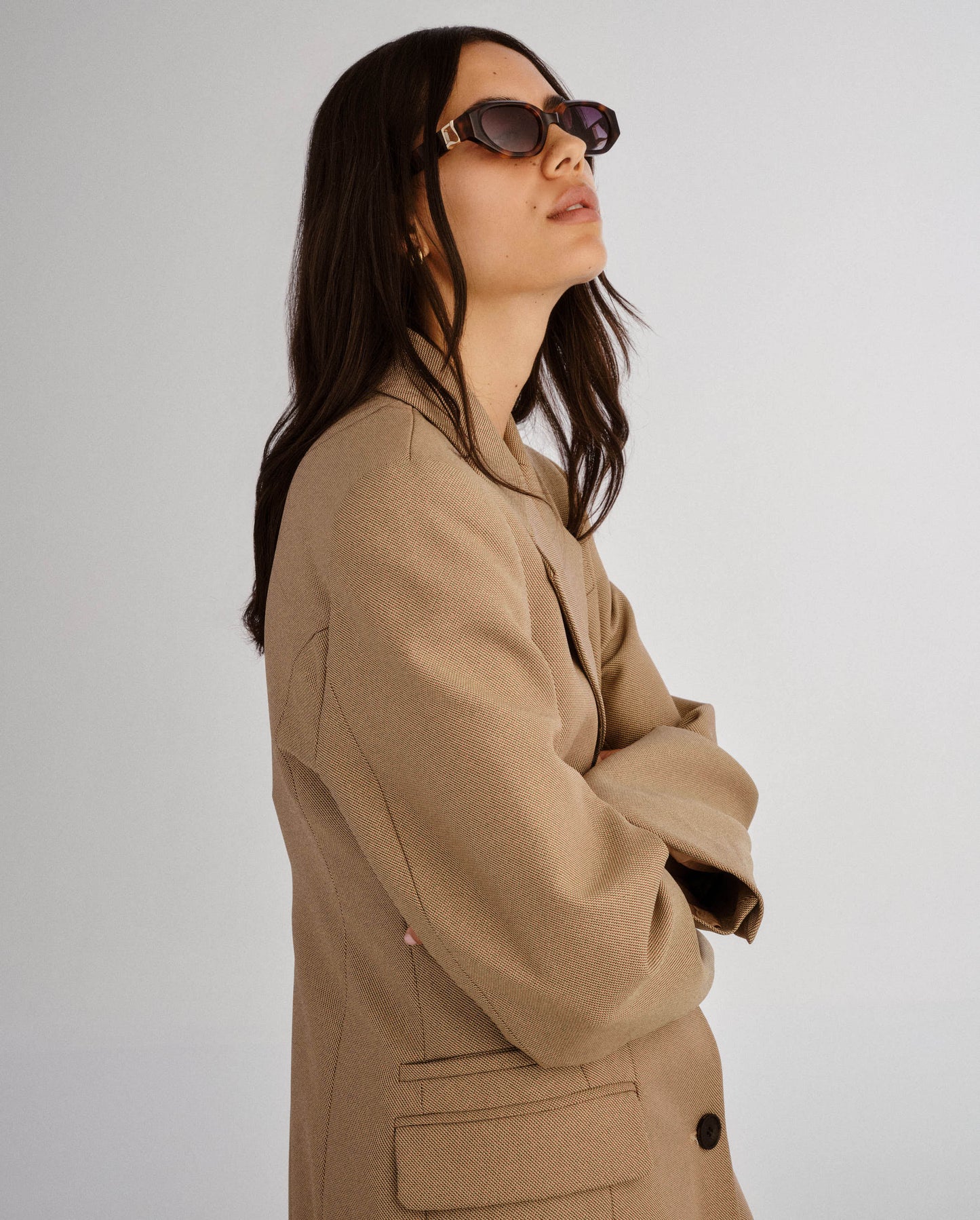 The Freddie Tort Female Oval Sunglasses | Luv Lou