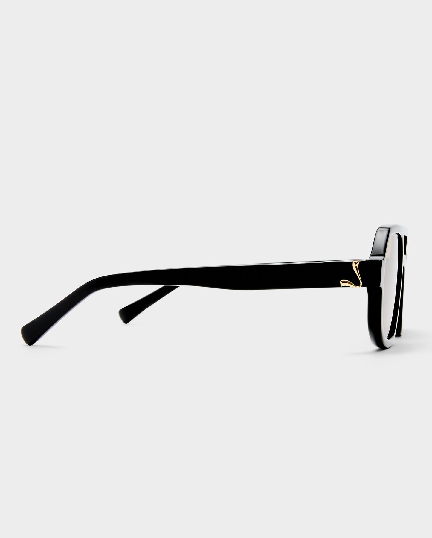 The Banks Black Female Aviator Sunglasses | Luv Lou