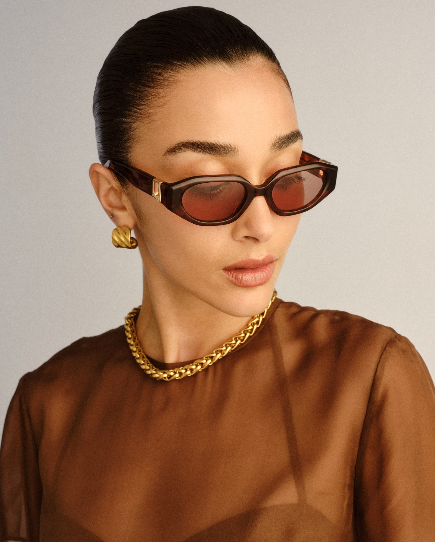The Freddie Honey Tort Female Oval Sunglasses | Luv Lou