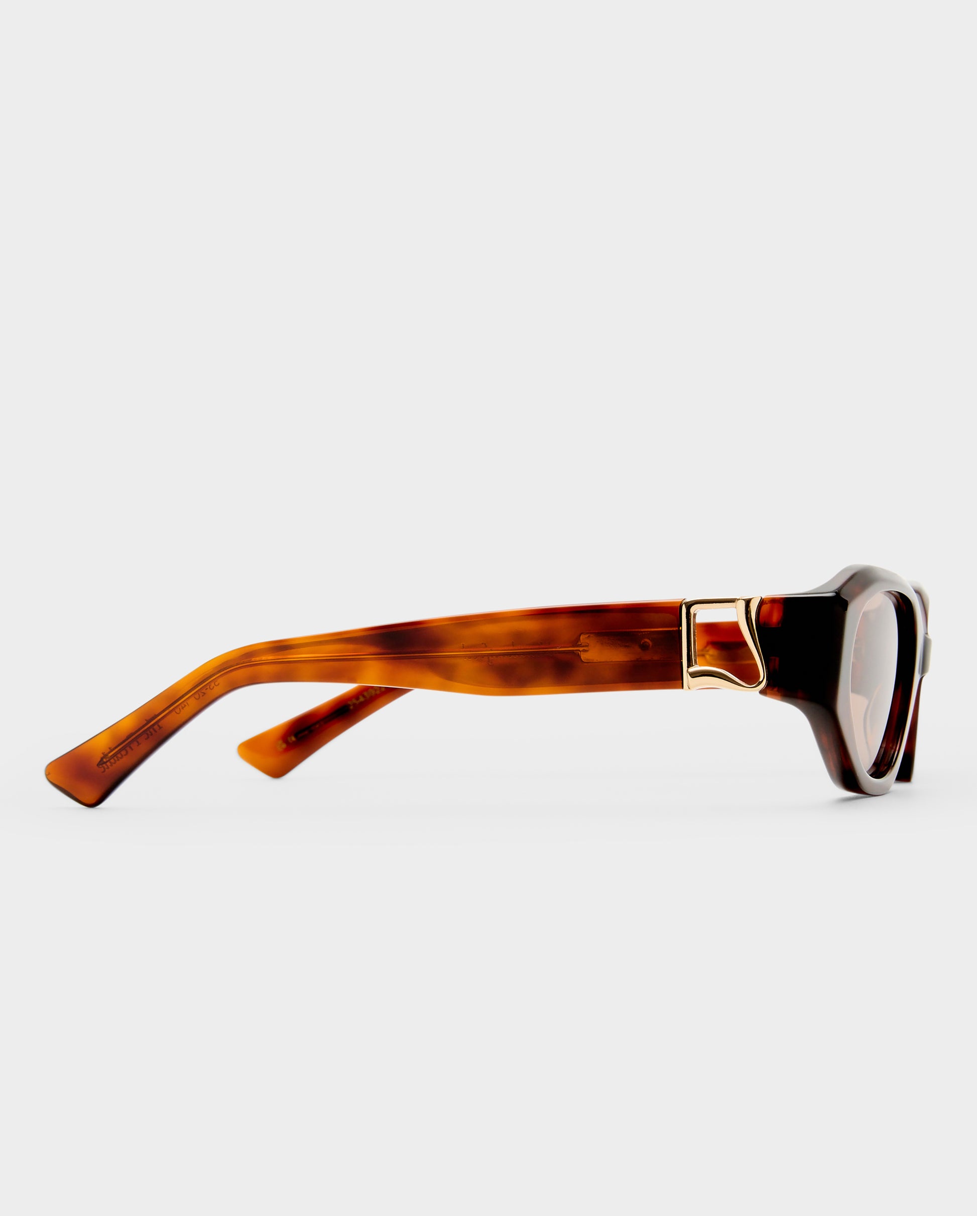 The Freddie Honey Tort Female Oval Sunglasses | Luv Lou