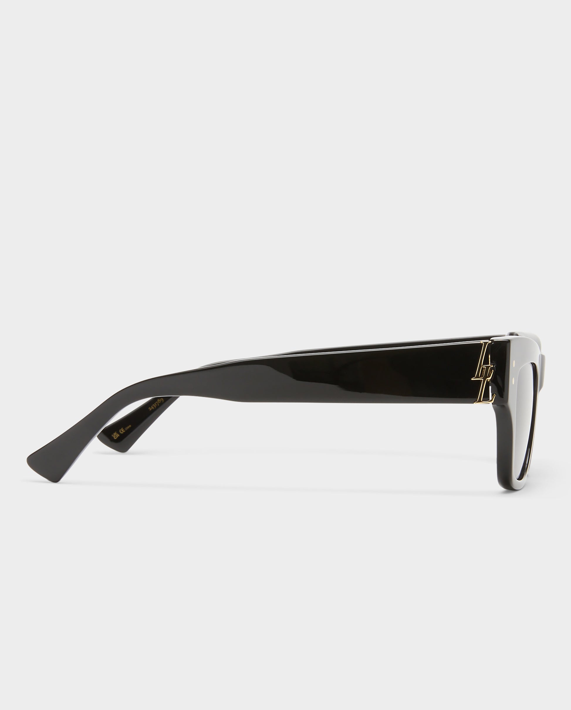 The Addison Black Female D-Frame Sunglasses | Luv Lou