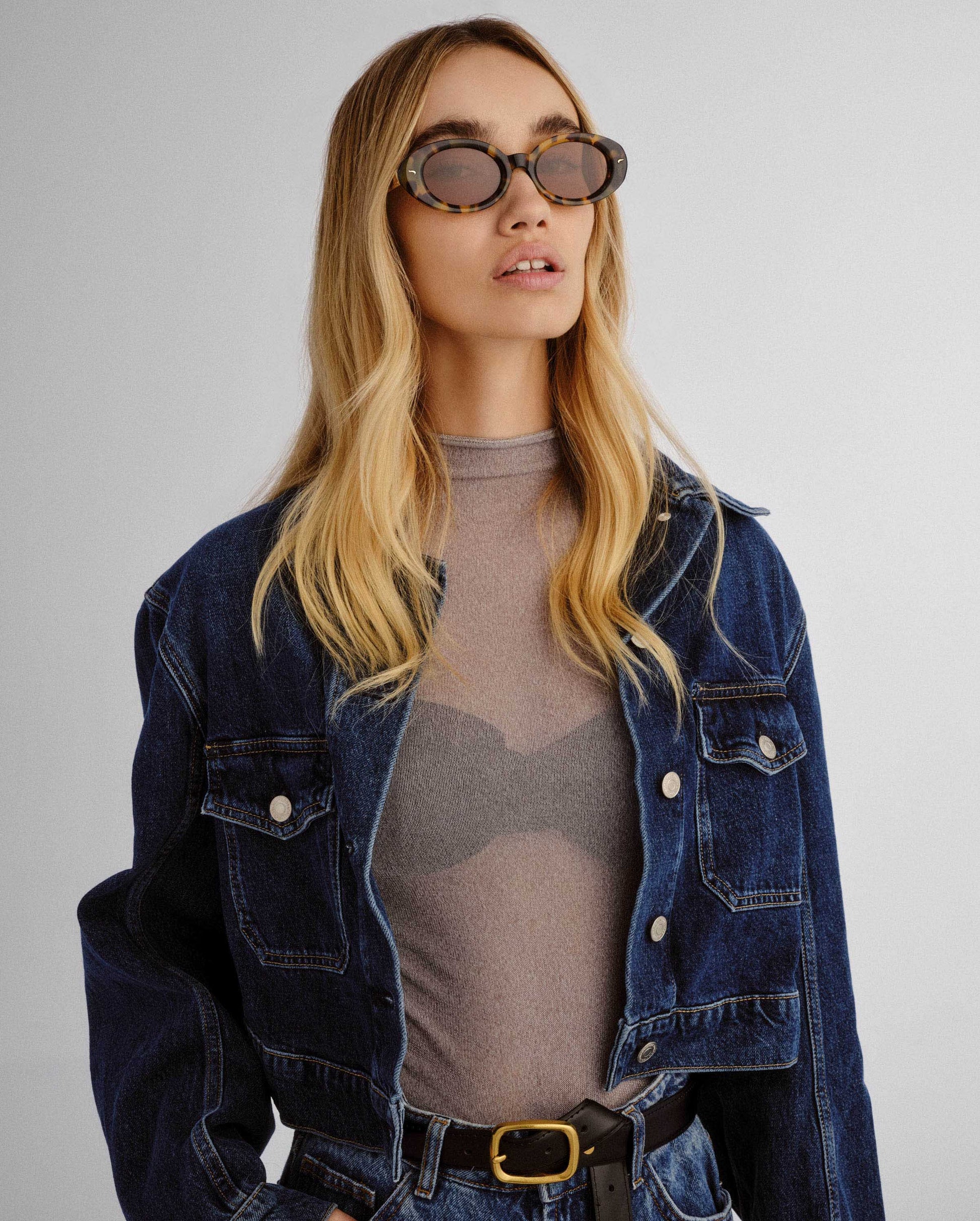 The Avalon Tort Female Oval Sunglasses | Luv Lou