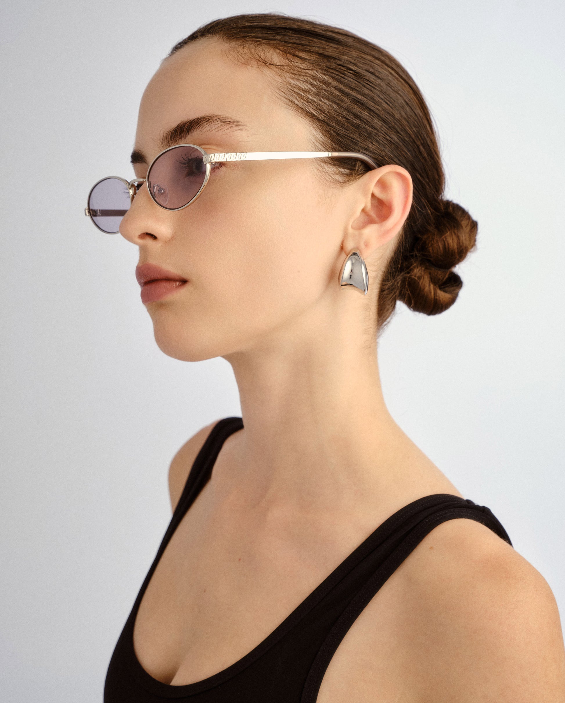 The Kendall Silver Female Oval Sunglasses | Luv Lou