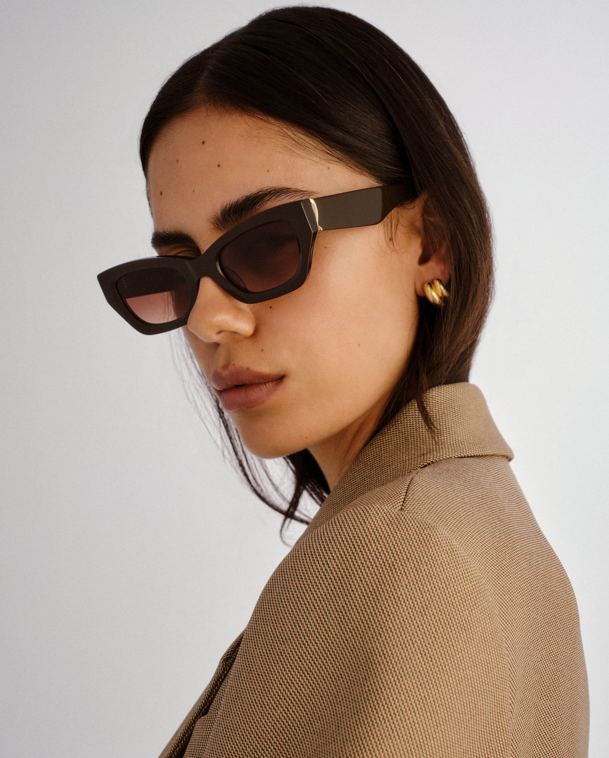 The Sutton Dark Chocolate Female Cat-Eye Sunglasses | Luv Lou