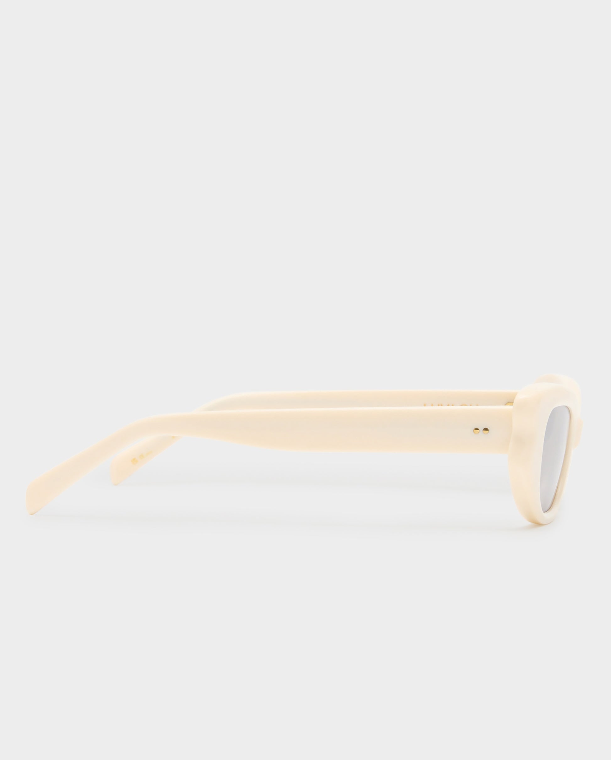 The Elle Bone Female Cat-Eye Sunglasses | Luv Lou