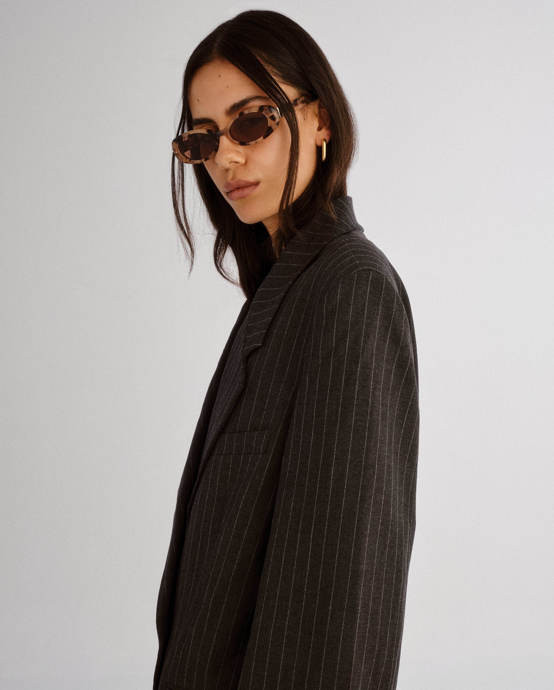 The Morgan Cream Tort Female Oval Sunglasses | Luv Lou