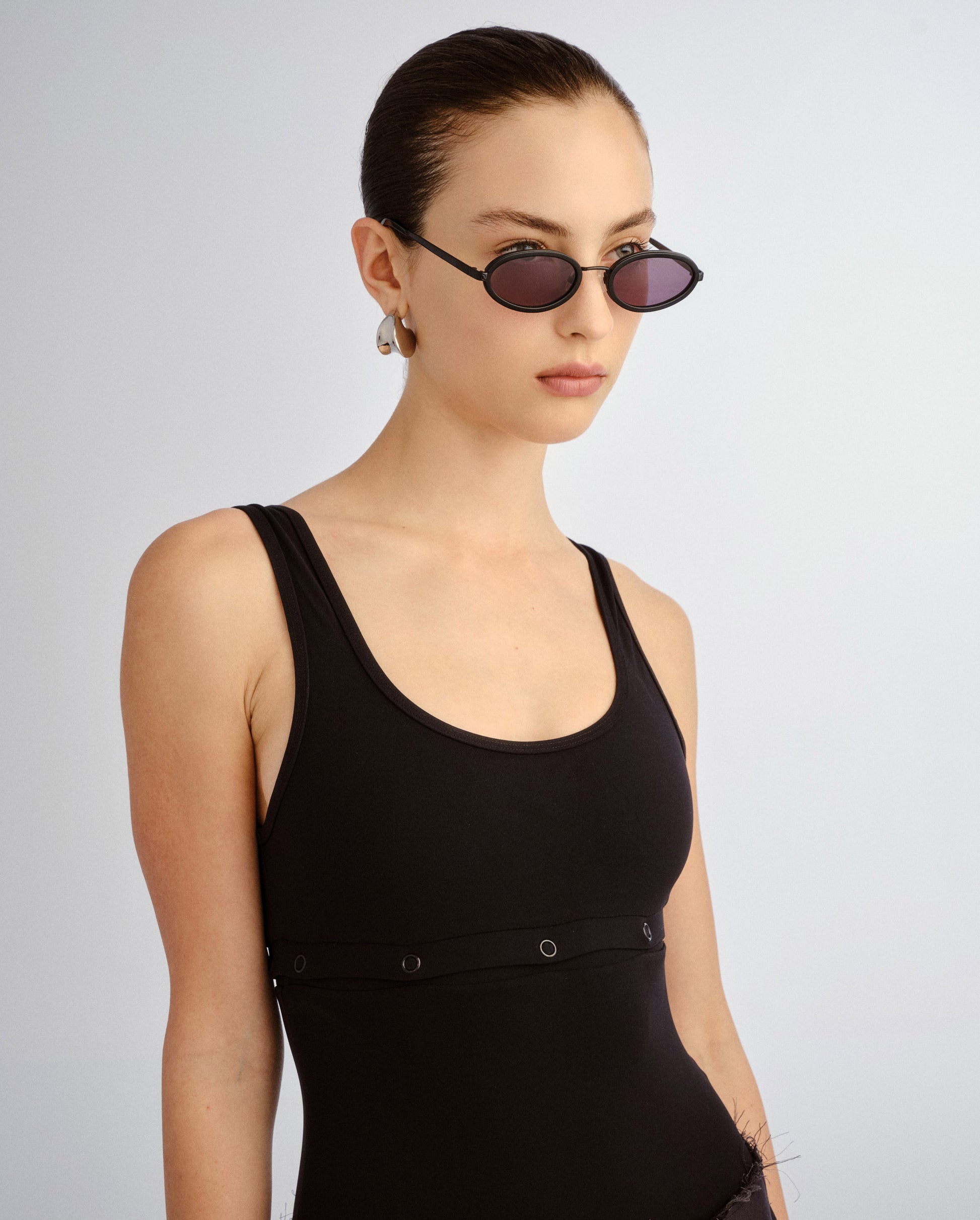 The Sage Black Female Oval Sunglasses | Luv Lou